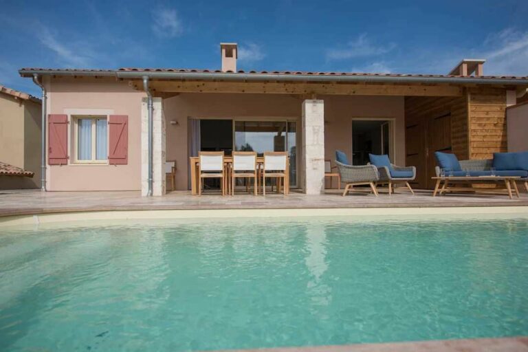 Villa 10
