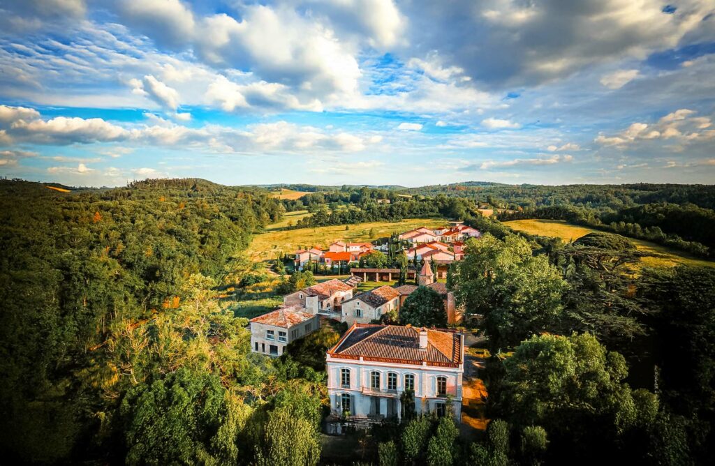 Vue aérienne du Domaine de la Durantie et de son parc