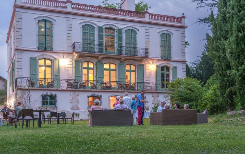 Repas ou réception au bar-bistro du domaine